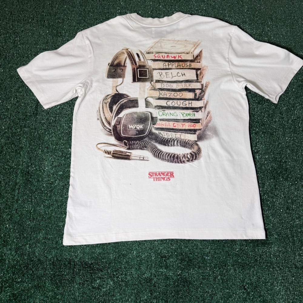 Stranger Things x Primark WSQK The Squawk FM Graphic T-Shirt White XS